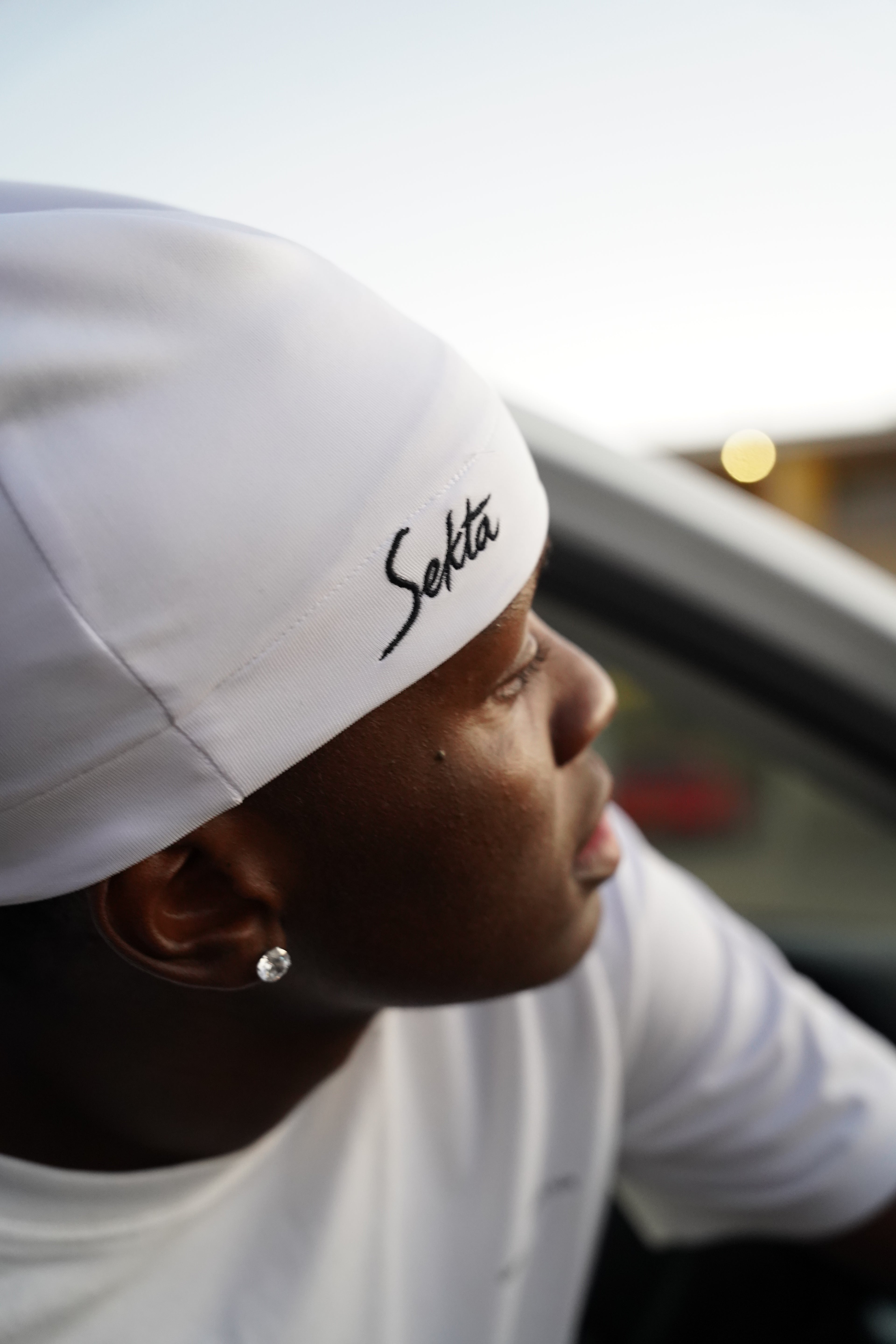 White & Black Skullcap